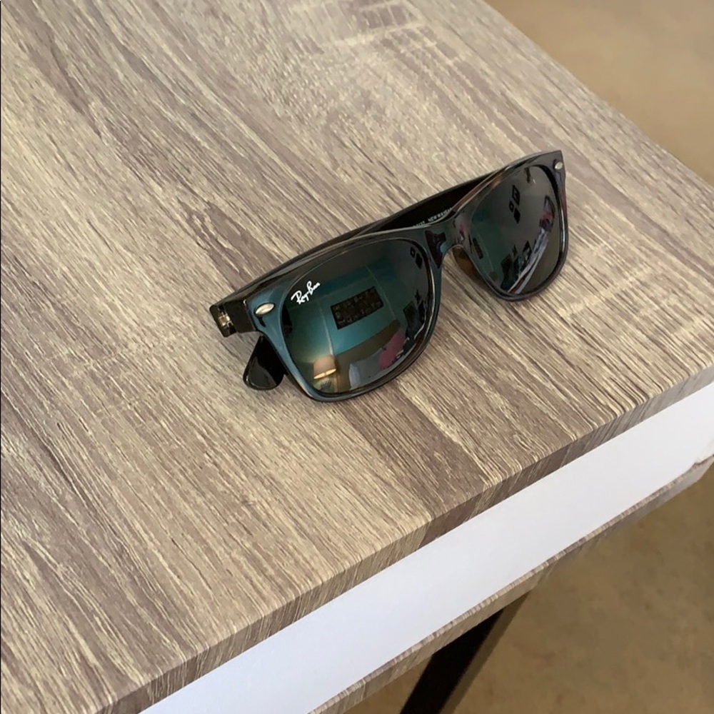 RayBan sunglasses with case